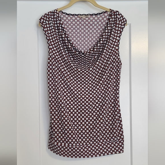 3/$20 BANANA REPUBLIC SLEEVELESS TOP - Picture 1 of 1